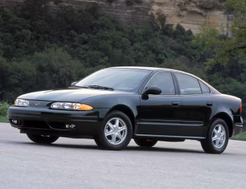 1999–2004 Oldsmobile Alero Sedan '04.1998–04.2004