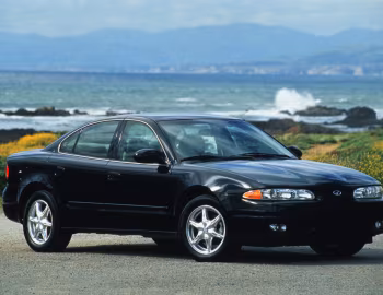 1999–2004 Oldsmobile Alero Sedan '04.1998–04.2004