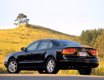 1999–2004 Oldsmobile Alero Sedan '04.1998–04.2004