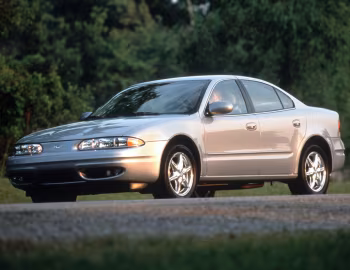 1999–2004 Oldsmobile Alero Sedan '04.1998–04.2004
