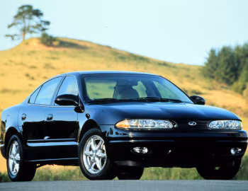 1999–2004 Oldsmobile Alero Sedan '04.1998–04.2004