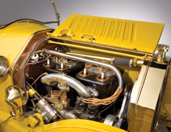 Under The Hood 1911 Oldsmobile Autocrat "Yellow Peril" (Series 28)