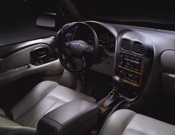 Interior 2002–04 Oldsmobile Bravada '02.2001–01.2004