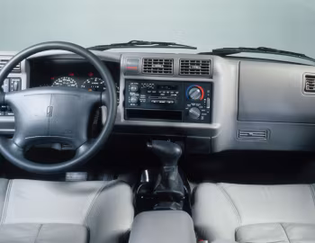 Торпедо 1996–97 Oldsmobile Bravada (VO6TR+R7B) '09.1995–97