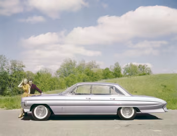 1961 Oldsmobile Classic 98 Holiday Sedan (3829)