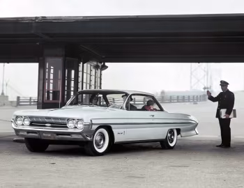 1961 Oldsmobile Classic 98 Holiday Coupe (3837)