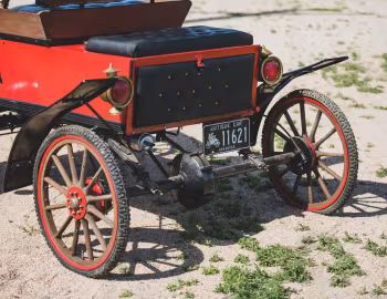 1902 Oldsmobile ''Curved-Dash'' Replica Surrey by Bliss '1958