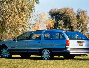 1991–92 Oldsmobile Custom Cruiser (3B P35)