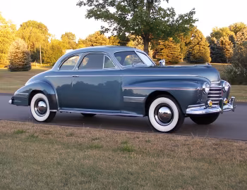 1941 Oldsmobile Custom Cruiser 98 Club Coupe (413927)