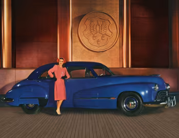 1946 Oldsmobile Custom Cruiser 98 Sedan (3969)