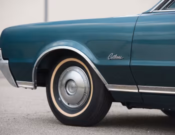 1967 Oldsmobile Cutlass Supreme Holiday Coupe (3817)