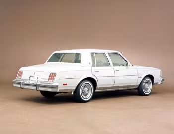 1982 Oldsmobile Cutlass Supreme Brougham Sedan (3G M69)