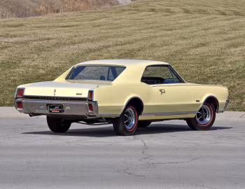 1967 Oldsmobile Cutlass 442 W-30 Holiday Coupe (3817)