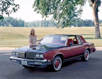 1980 Oldsmobile Cutlass Calais Coupe (3A K47)
