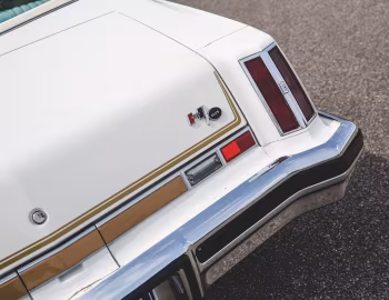 1975 Hurst/Olds Cutlass Supreme W-30 Coupe (CSU J57)