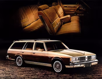 1982 Oldsmobile Cutlass Cruiser (3G H35)