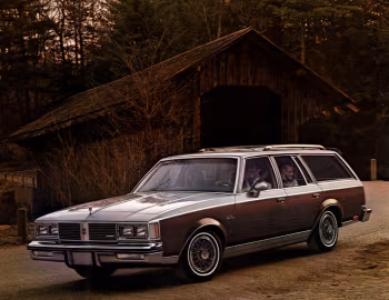 1983 Oldsmobile Cutlass Cruiser (3G H35)