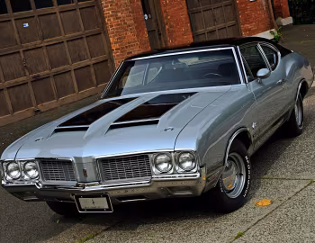 1970 Oldsmobile Cutlass S W-31 Sports Coupe (C3677)