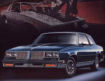1986 Oldsmobile Cutlass Salon Coupe (3G K47)