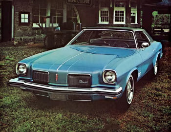 1973 Oldsmobile Cutlass Supreme Colonnade Hardtop Coupe (J57)