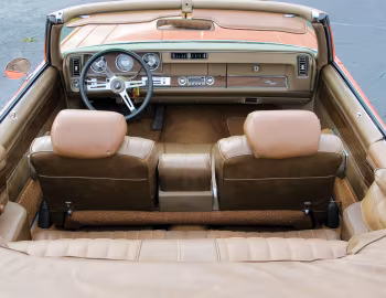Interior 1972 Oldsmobile Cutlass Supreme Convertible (CSU J67)