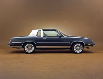 1982 Oldsmobile Cutlass Supreme Coupe (3G R47)