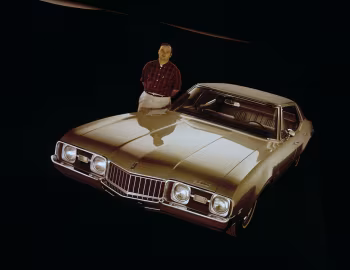 1968 Oldsmobile Cutlass Supreme Holiday Sedan (4239) '1967–68