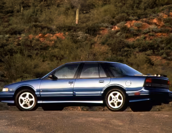 1993 Oldsmobile Cutlass Supreme International Series Sedan (3W R69)