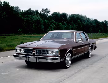 1981 Oldsmobile Delta 88 Royale Brougham Sedan (3B Y69)