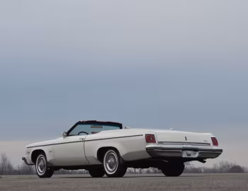 1975 Oldsmobile Delta 88 Royale Convertible (N67)