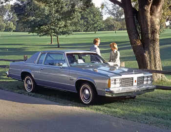 1978 Oldsmobile Delta 88 Royale Coupe (3B N37)