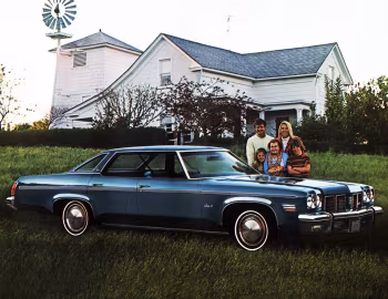 1975 Oldsmobile Delta 88 Royale Hardtop Sedan (N39)