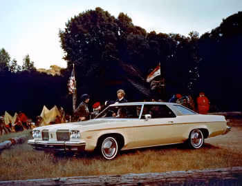 1974 Oldsmobile Delta 88 Royale Hardtop Coupe (D88R N57)