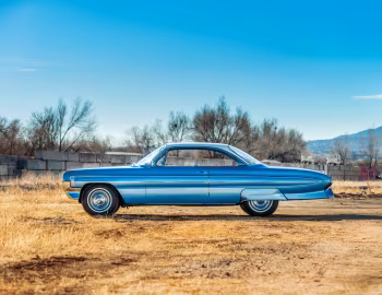 1961 Oldsmobile Dynamic 88 Holiday Coupe (61-3237)