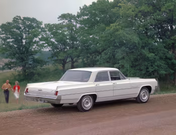 1963 Oldsmobile Dynamic 88 Celebrity Sedan (3269)