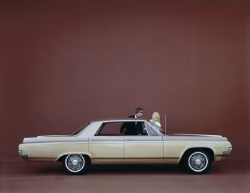 1964 Oldsmobile Dynamic 88 Holiday Sedan (3439)