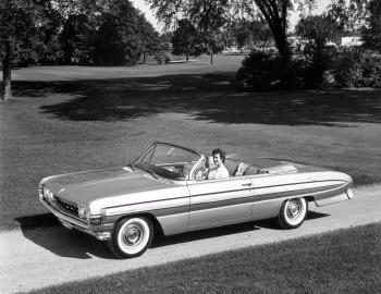 1961 Oldsmobile Dynamic 88 Convertible (3267)