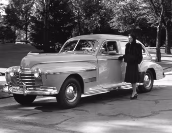 1941 Oldsmobile Dynamic Cruiser 76/78 Deluxe Sedan (3609/3809)