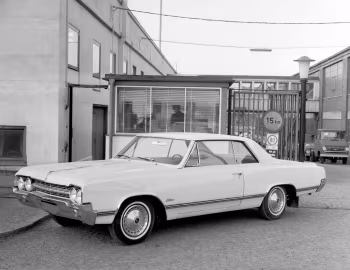 1965 Oldsmobile F-85 Cutlass Holiday (33837)