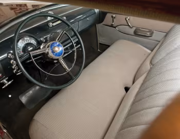 Интерьер 1950 Oldsmobile Futuramic 88 Deluxe Club Sedan (3707D)