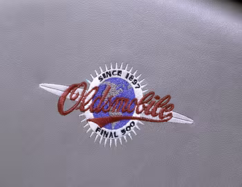 Интерьер Oldsmobile Intrigue "Collector's Edition Final 500" '06.2002