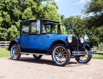 1923 Oldsmobile Model 43-AB Brougham