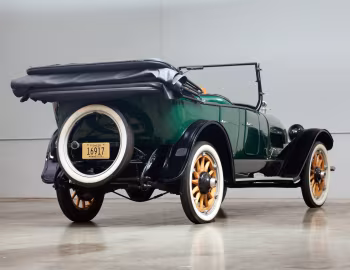1920 Oldsmobile Model 45-B 5-passenger Touring (45BT)