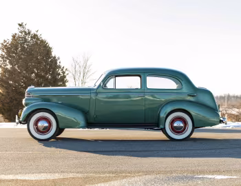 1938 Oldsmobile Model L-38 2-door Sedan (383801)