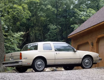 1987 Oldsmobile Ninety-Eight Grande Coupe (W11)