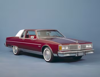 1982 Oldsmobile Ninety-Eight Regency Coupe (3C X37)