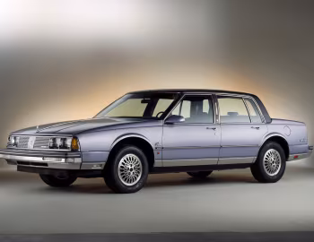 1986 Oldsmobile Ninety-Eight Regency Brougham Sedan (CW69)