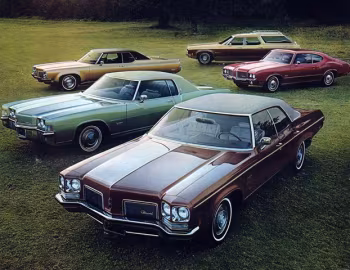 Oldsmobile Custom Cruiser, Oldsmobile Toronado, Oldsmobile Delta 88 Royale Hardtop Sedan, Oldsmobile 98 Hardtop Coupe, Oldsmobile Cutlass S Hardtop Coupe