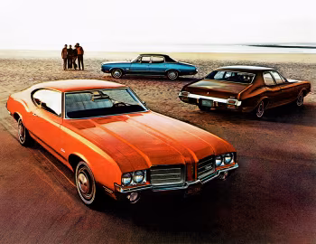 Oldsmobile Cutlass Hardtop Coupe, Oldsmobile Cutlass Town Sedan, Oldsmobile F-85 Town Sedan