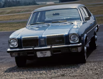 1973 Oldsmobile Omega Sedan (B69)